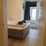 Corner With 2 Bedrooms In The Middle Of The Centre