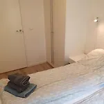 Corner With 2 Bedrooms In The Middle Of The Centre Апартаменты *