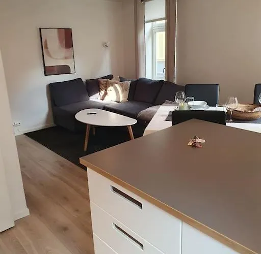 Corner With 2 Bedrooms In The Middle Of The Centre Apartment